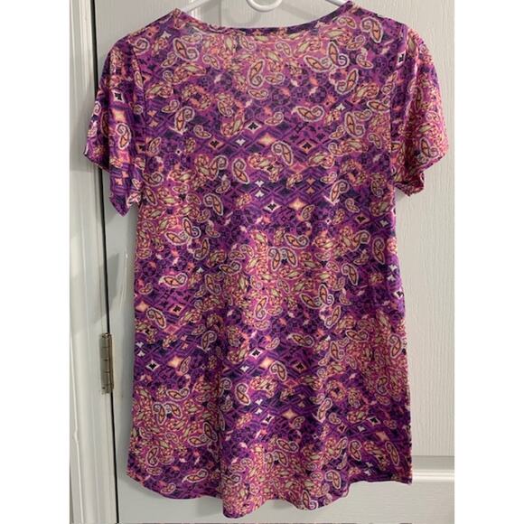 *NWT*  LuLaRoe "Classic T"  -  Size X-Small - Picture 2 of 4